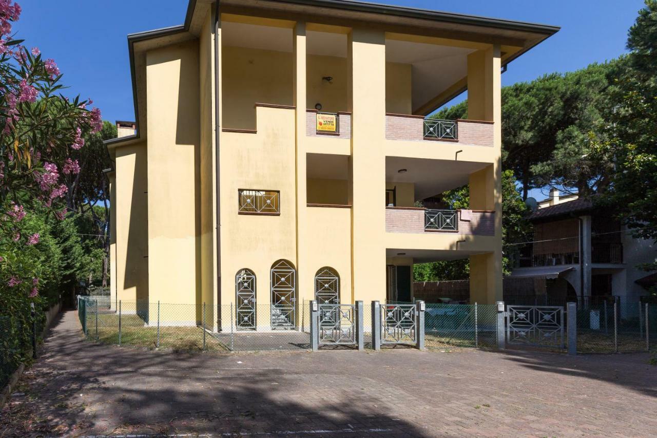 Le Terrazze Apartments リド・ディ・スピーナ エクステリア 写真