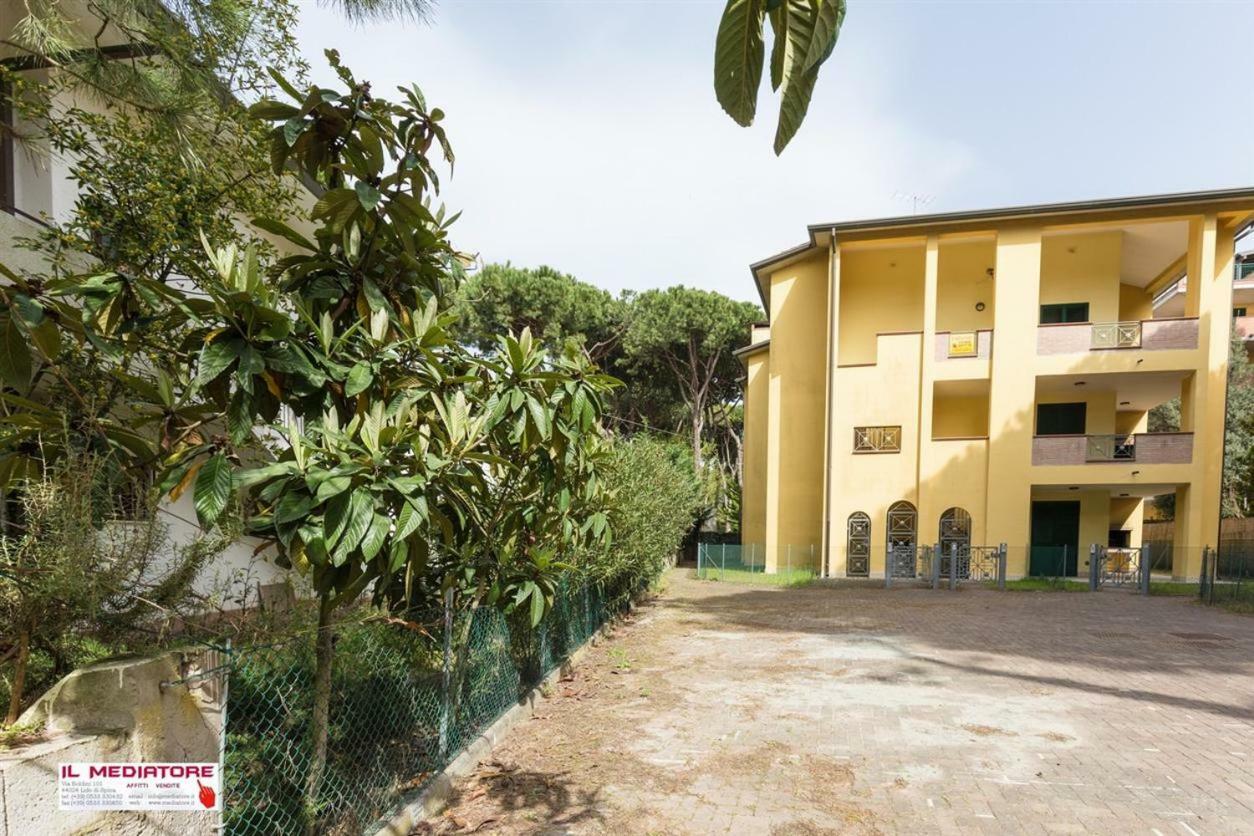 Le Terrazze Apartments リド・ディ・スピーナ エクステリア 写真