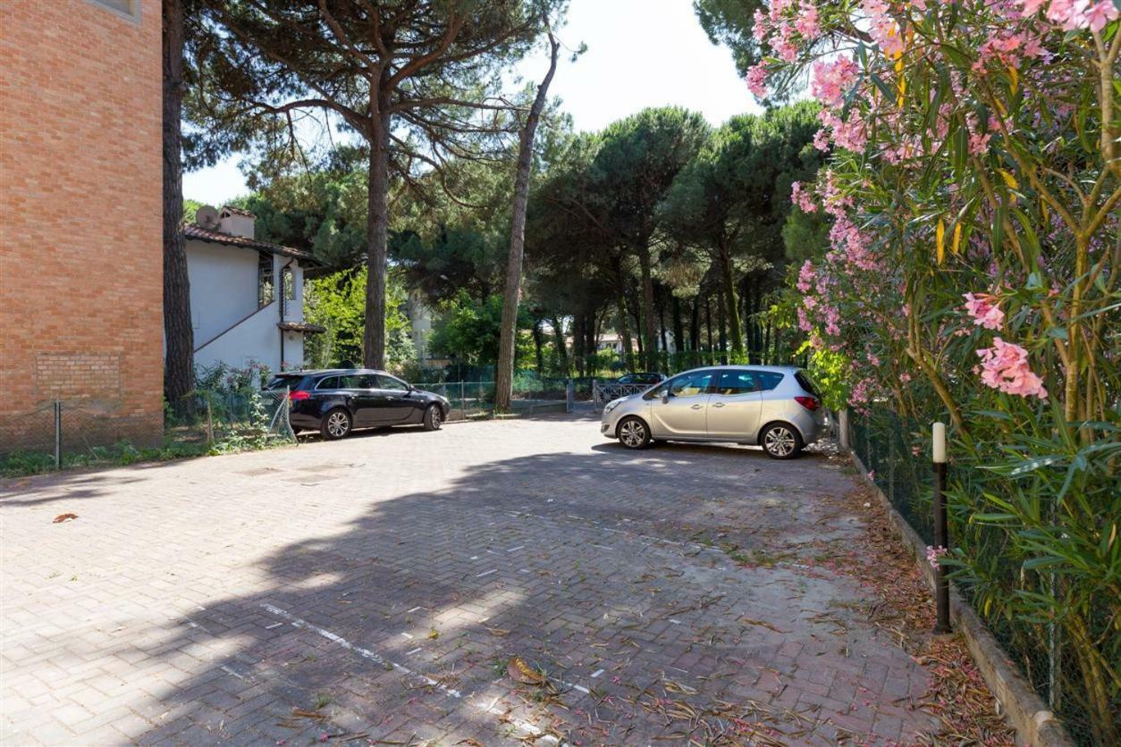 Le Terrazze Apartments リド・ディ・スピーナ エクステリア 写真